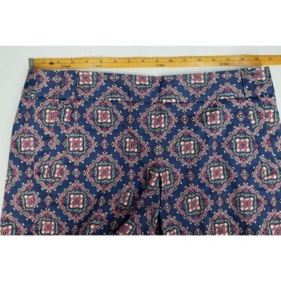 J Crew Factory Stretch Women's Paisley Geometric Shorts Side Zip Size 6 - Picture 9 of 14
